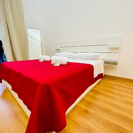 Amica Taranto In Piazza Apartment Luaran gambar