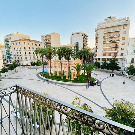 Amica Taranto In Piazza Apartment Luaran gambar